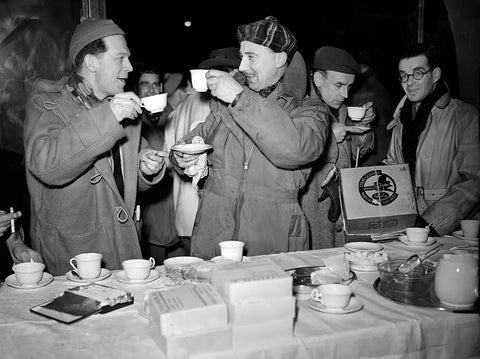 World War Two soldiers wearing duffle coats